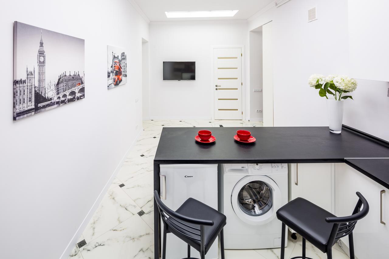 Designer Apartment Зі Світлом! Leópolis Exterior foto