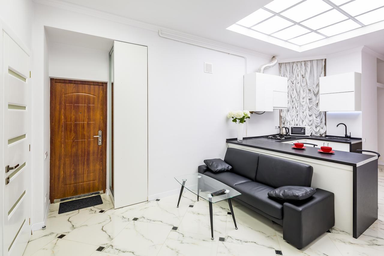 Designer Apartment Зі Світлом! Leópolis Exterior foto